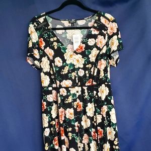 Torrid Black Floral Midi Skirt Size 0 L 12